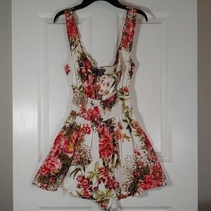 Fire LA 100% Cotton Floral Print Elastic Waist Romper 2 Pockets Size S